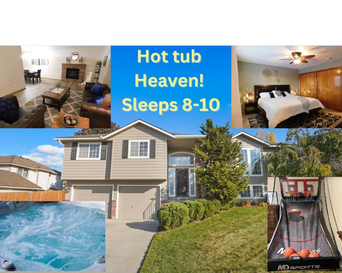 Hot Tub! Sleeps 8-11Upscale Area Villa Spokane Exterior photo